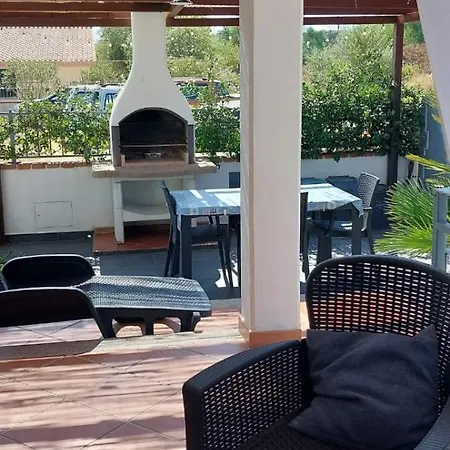 Апартаменты Sa Petra Ruja 300 M Dal Mare - 4 Ospiti, Veranda E Bbq Санта-Лючия