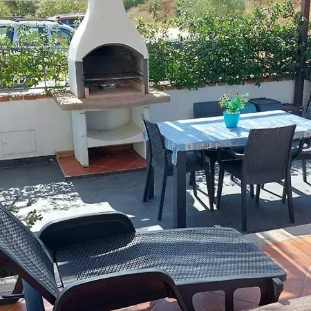 Апартаменты Sa Petra Ruja 300 M Dal Mare - 4 Ospiti, Veranda E Bbq Санта-Лючия